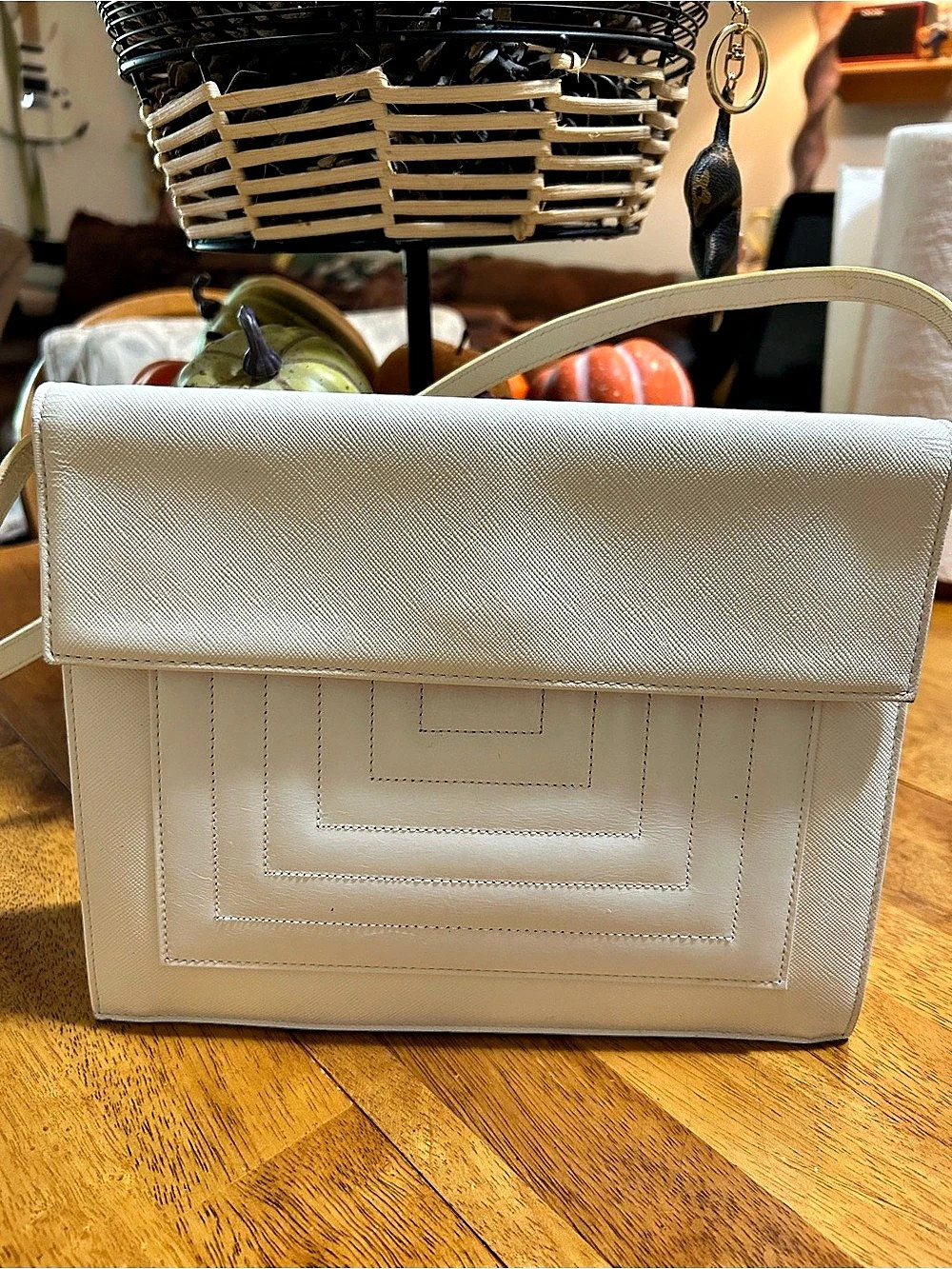 Yves Saint Laurent Shoulder Bag in White